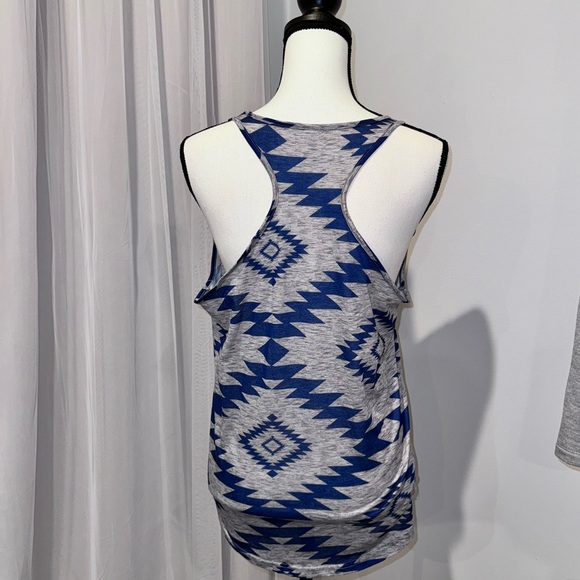 Zoozatz Ole Miss rebels tank university of Ms shirt women’s size medium - Picture 10 of 10